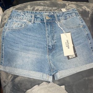 MOM HIGH RISE DENIM SHORTS